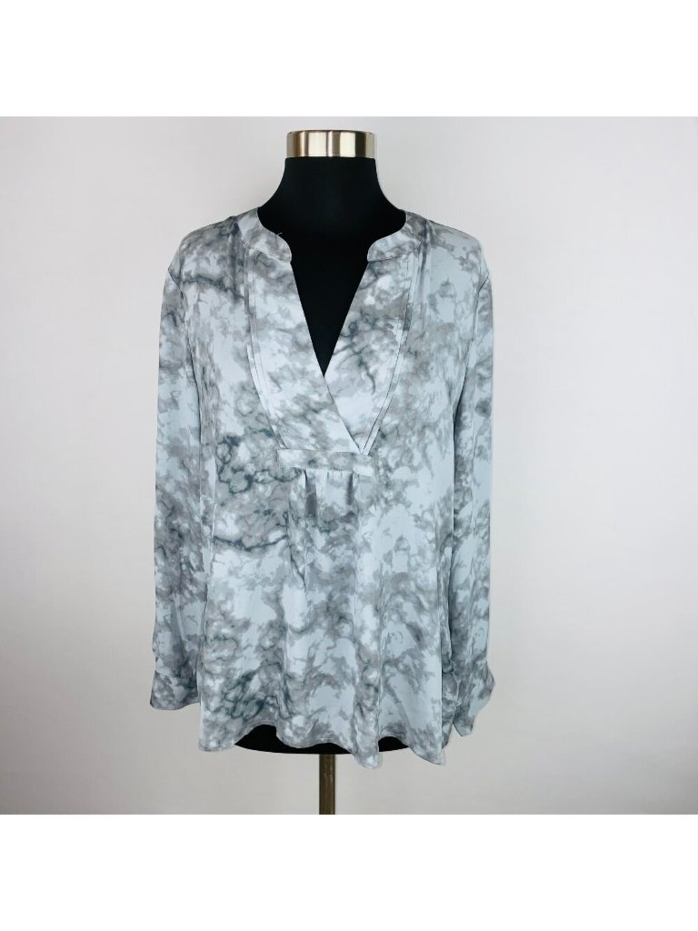 41 Hawthorn Womens Medium M Polyester Grey Mottled Tie Dye Print Slit Sides Top